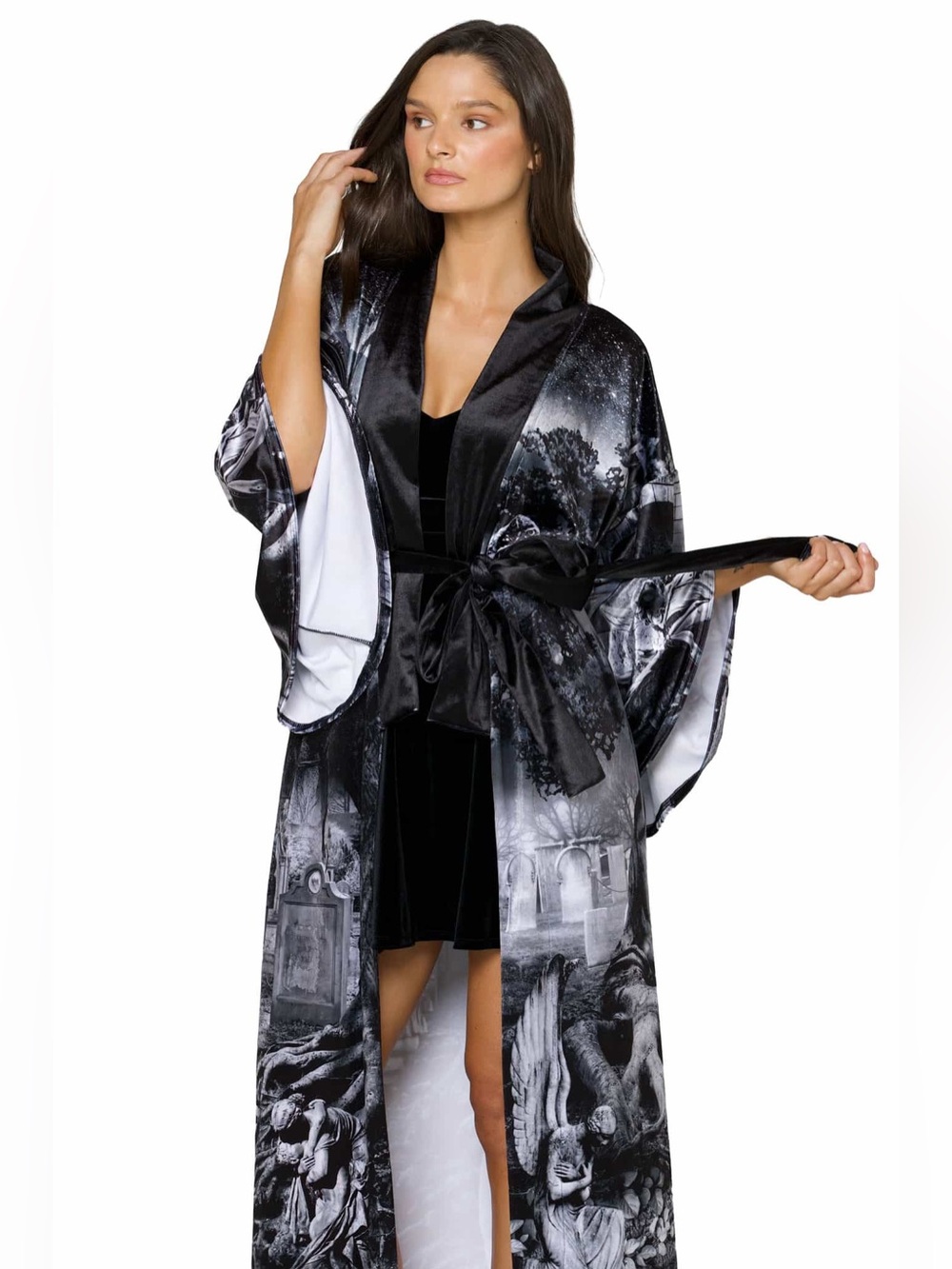Blackmilk Necropolis Velvet Swan Kimono - Picture 2 of 8